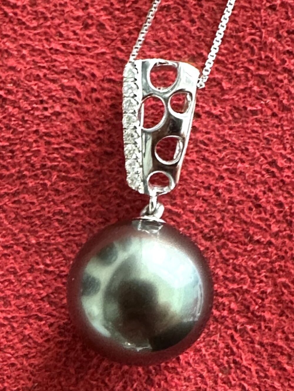 10-11mm AAA Tahitian Zuella Black Pearl Pendant Necklace 14K White Gold
